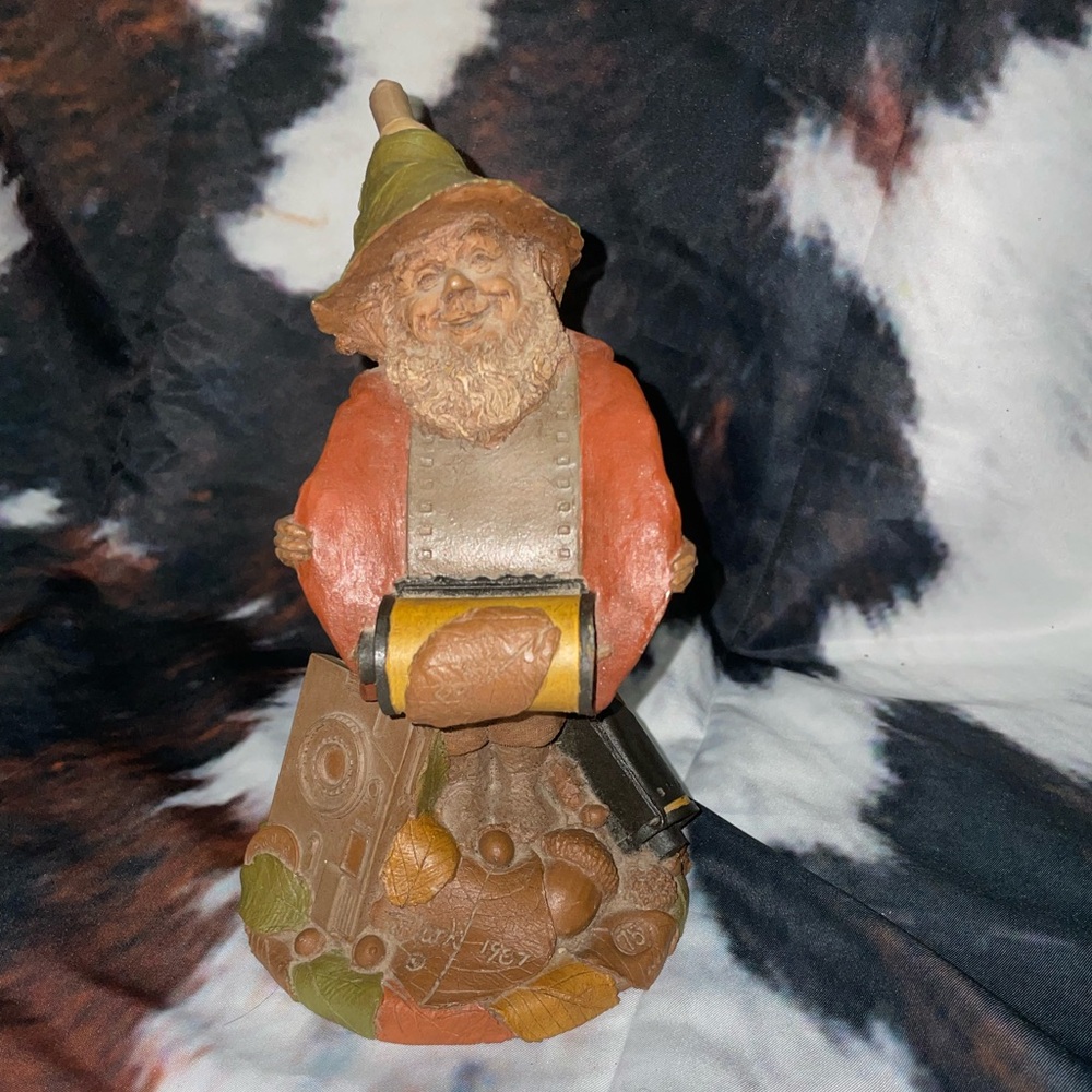 Vintage 1987 Tom Clark “Flash” figurine